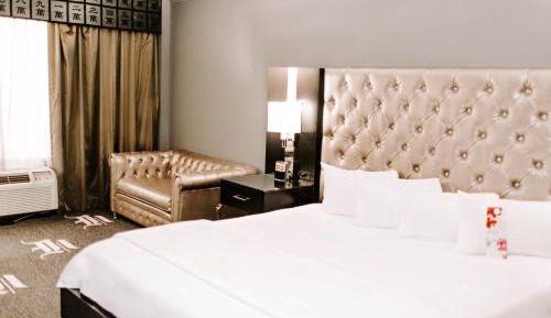 Premium King Room