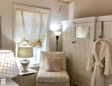 Queen Suite