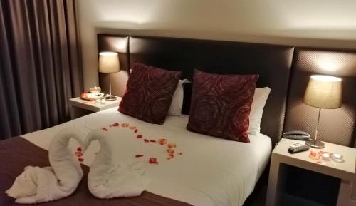Double Room with Romantic Package 