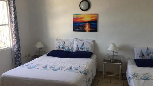 One-Bedroom Apartment with Sea View (4 Adults)