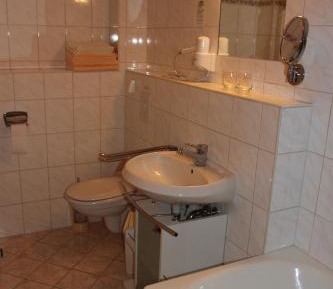 One-Bedroom Apartment (2 - 4 Adults)