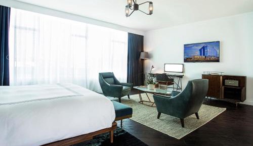 Studio Suite with Accessible Shower