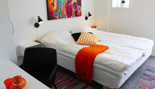 Twin Room with Shared Bathroom