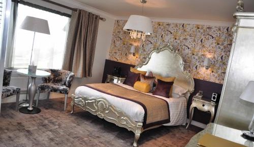 Luxury King Room