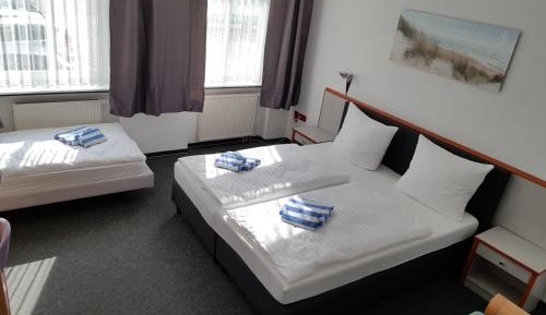 Triple Room - 04