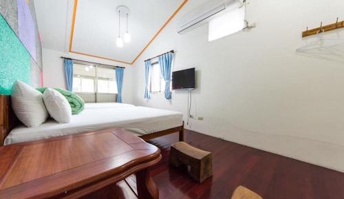 Classic Quadruple Room