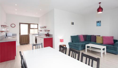 3 Bed Luxury Beach Home - Beach House