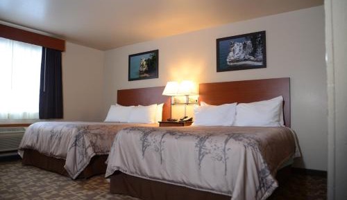 Queen Room with Two Queen Beds - Non-Smoking