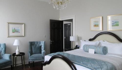 One-Bedroom Apartment - Lower Level