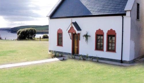 Four-Bedroom Holiday Home