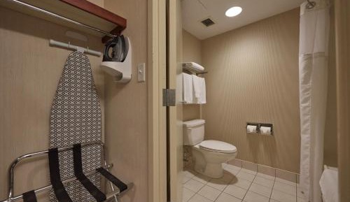 Queen Suite
