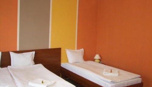 Quadruple Room with Private Bathroom