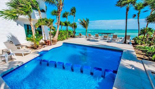 Villa - Beach Front