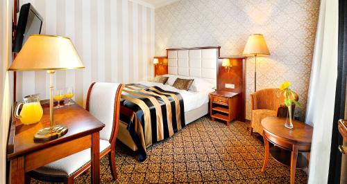 Classic Double Room