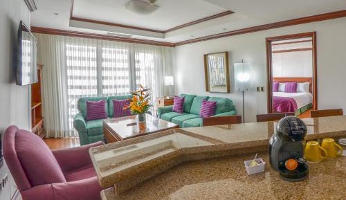 Master King Suite with Sofa Bed