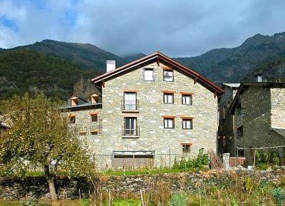 Four-Bedroom Apartment (7 Adults)