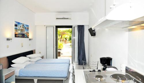 Studio with Terrace