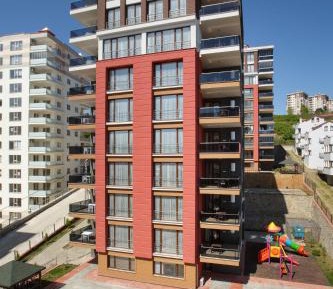 Three-Bedroom Apartment with Balcony and Sea View
