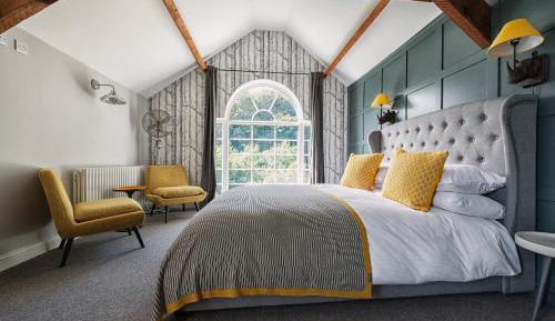 Deluxe Double Room with open Bathroom