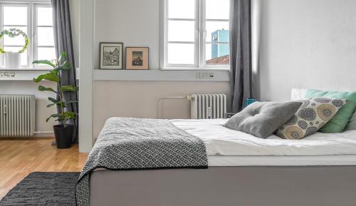 Two-Bedroom Apartment - Harbor View