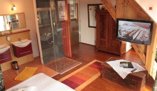 Large Double Room