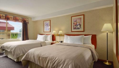 Queen Room with Two Queen Beds - Non-Smoking