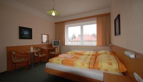 Apartment (4 Adults)