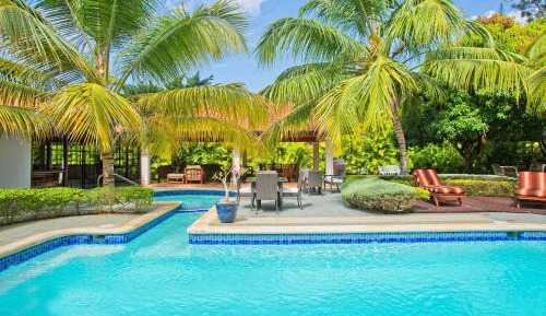 Garden Four-Bedroom Villa - Golf Cart Included