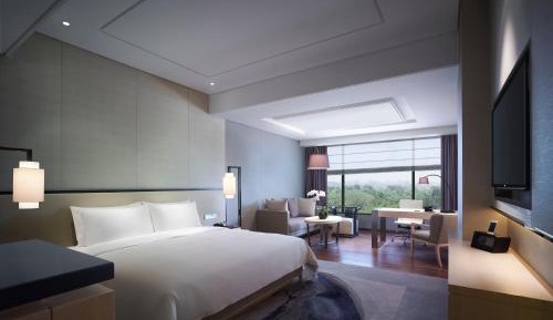 Deluxe Room King