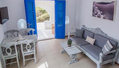 One-Bedroom Apartment with Sea View