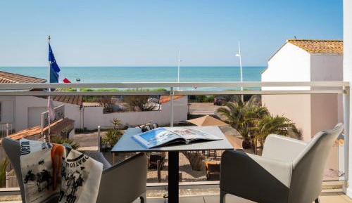 Superior Double Room with Balcony and Ocean View