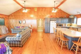 Grand Isle House | *NO GUEST SERVICE FEE* Flying Monkey Home #2238