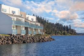 Adelma Beach Apartment | Discovery Bay, WA, 2 Bedroom D2 Z #1
