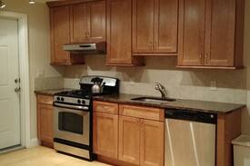 Greenwich Apartment | Beautiful Airy Apt w/Parking Downtown