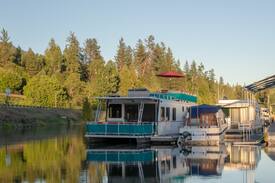 Hope Boat Rental | House Boat on Lake Pend Oreille