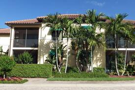 Royal Harbor Cabin | Luxury Naples Bay Resort Cottage