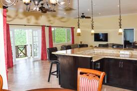 Marigot Bay Villa | Chrissy's Villa - 1 bedroom penthouse apartment