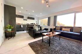 Ramsey Apartment | Staycation In Ramsey Contemporary Apartment