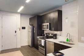 Garment District Apartment | Steps to Shop, Eat, Convention | Gym+W&D | Zencity