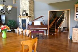 Verona House | Springdale Inn
