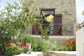 Pano Lefkara Apartment | Aunt Maria's , Garden Apartment