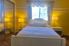 Palmdale House | West Palmdale Boutique studio ideal long stay safe