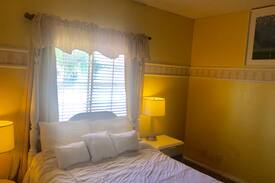 Palmdale House | West Palmdale Boutique studio ideal long stay safe