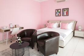 Tlokweng Bed & Breakfast | Kinross Bed & Breakfast