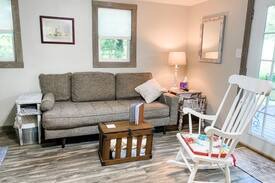 Abingdon Other | The Cottage at Stillpoint