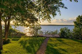 Sackets Harbor House | Lake Ontario Luxury Getaway! (lower floor)