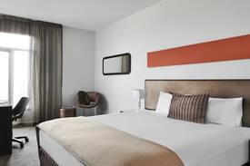 Dandenong Hotel | Punthill Dandenong - Hotel Room