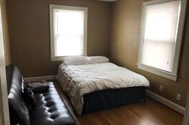 Grandview Heights House | Grandview Home 3 Bedroom 3 Beds