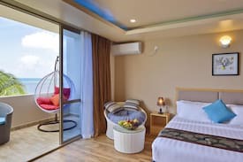 Thulusdhoo Island Hotel | SEASON PARADISE MALDIVES EXUCUTIVE SUITE