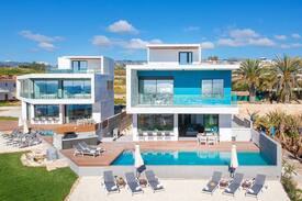 Kissonerga Villa | Villa Vista Beachfront Heated Pool Hot Tub